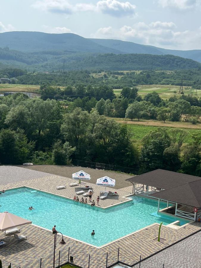 Apartmán Жк «Сонячний Квартал» Soločin Exteriér fotografie