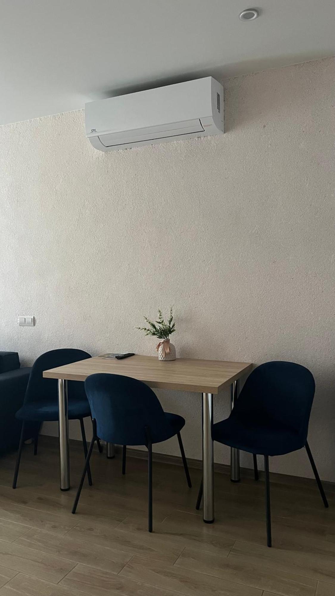 Apartmán Жк «Сонячний Квартал» Soločin Exteriér fotografie