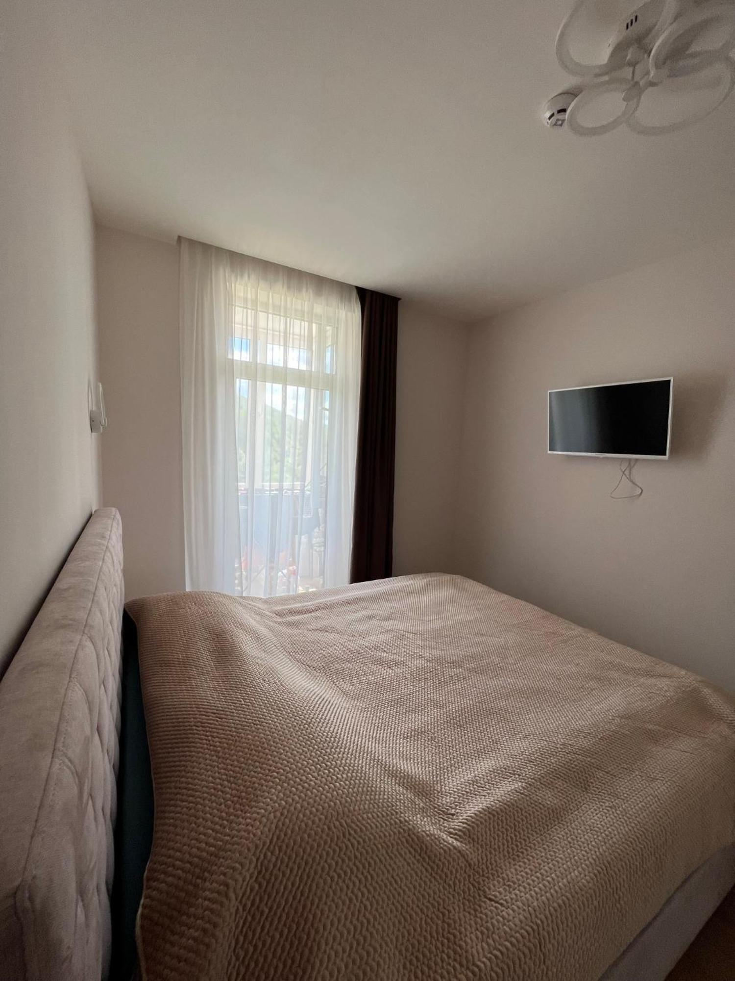 Apartmán Жк «Сонячний Квартал» Soločin Exteriér fotografie